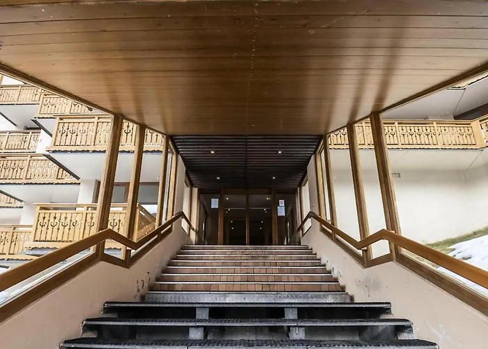 Roche Blanche - Location: Beau Renove Mae-9086 * فال تورُن