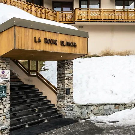 Roche Blanche - Location: Beau Renove Mae-9086 *