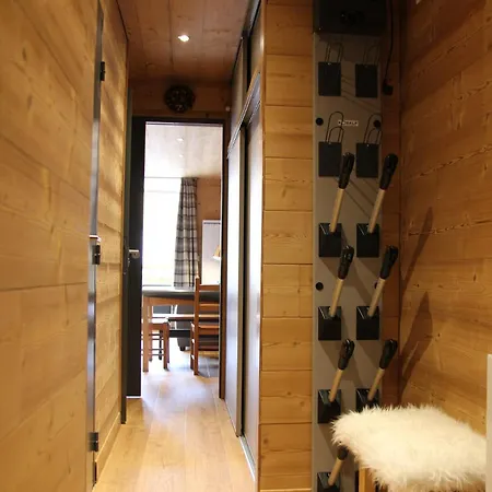 Roche Blanche - Location: Beau Renove Mae-9086