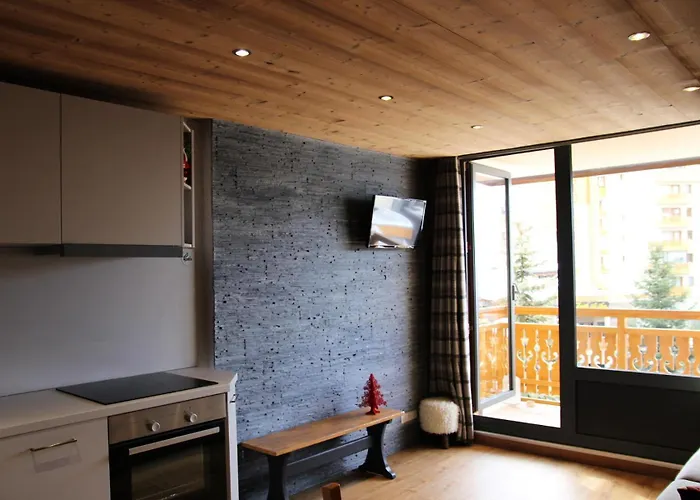 Roche Blanche - Location: Beau Renove Mae-9086 Apartment