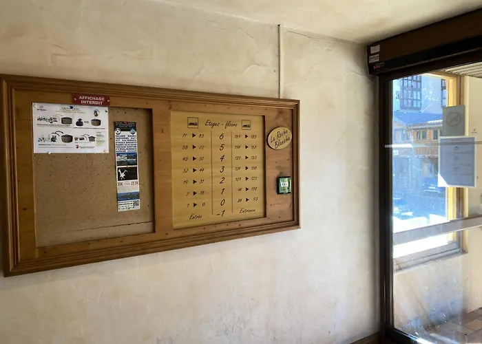 Daire Roche Blanche - Location: Beau Renove Mae-9086